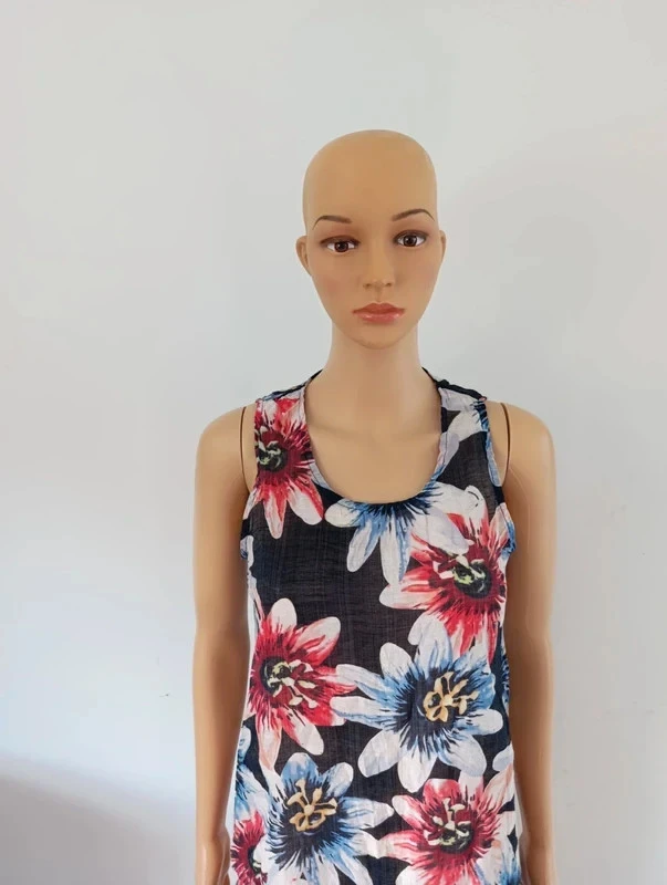 blusa túnica Molly Bracken con flores sin mangas – Talla M – Azul marino multicolor – photo 9